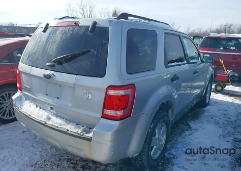 2011 Ford Escape Xlt from USA, damaged, VIN 1FMCU9D72BKB04053